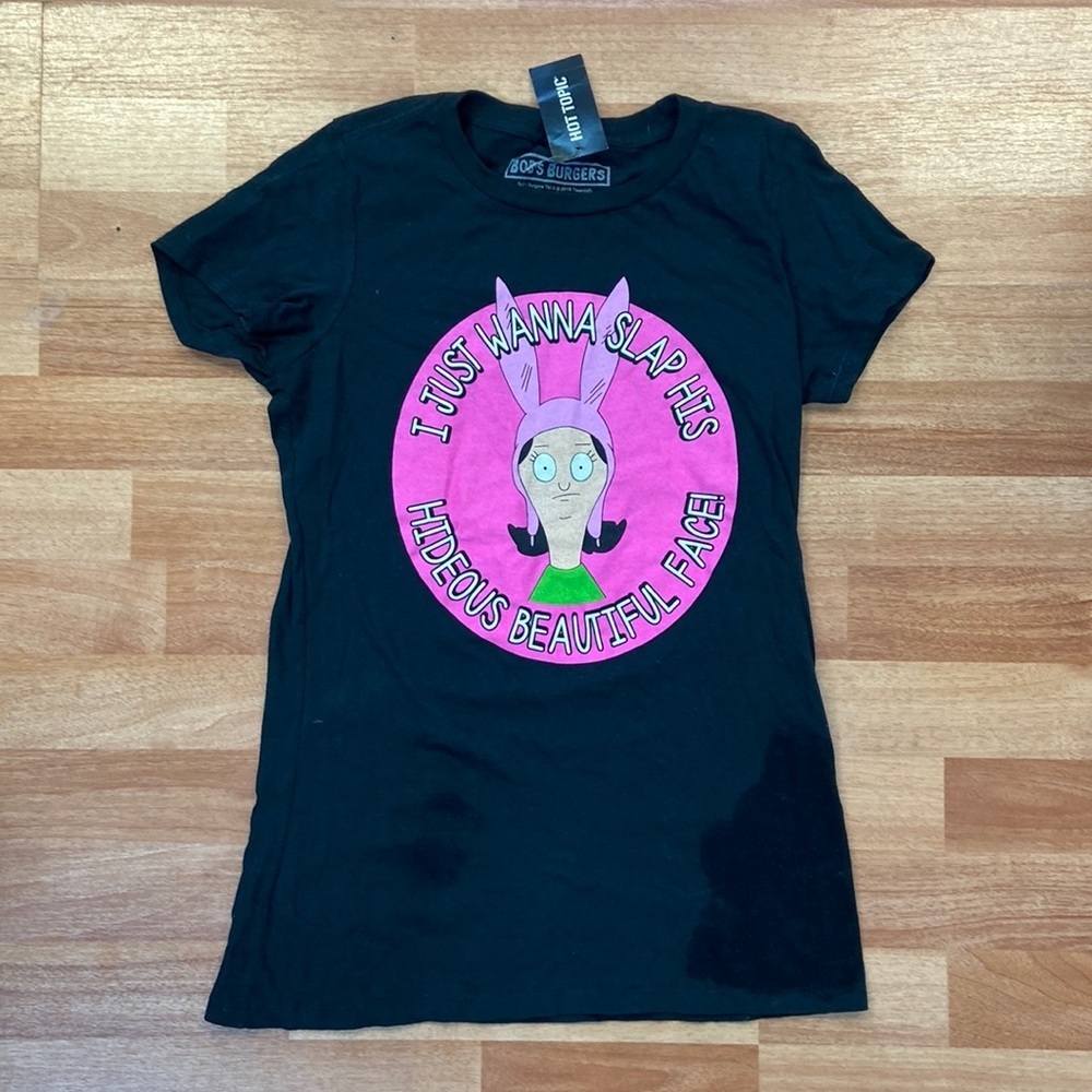 NWT hot topic  BOBS BURGERS T-shirt size small